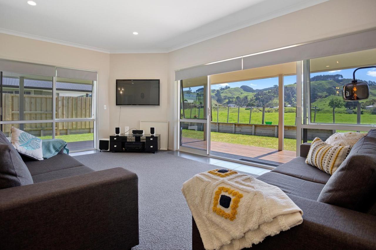 Sky Blue Retreat - Waihi Beach Holiday Home المظهر الخارجي الصورة
