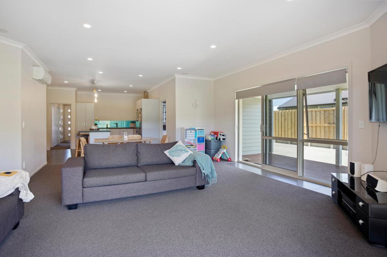 Sky Blue Retreat - Waihi Beach Holiday Home المظهر الخارجي الصورة