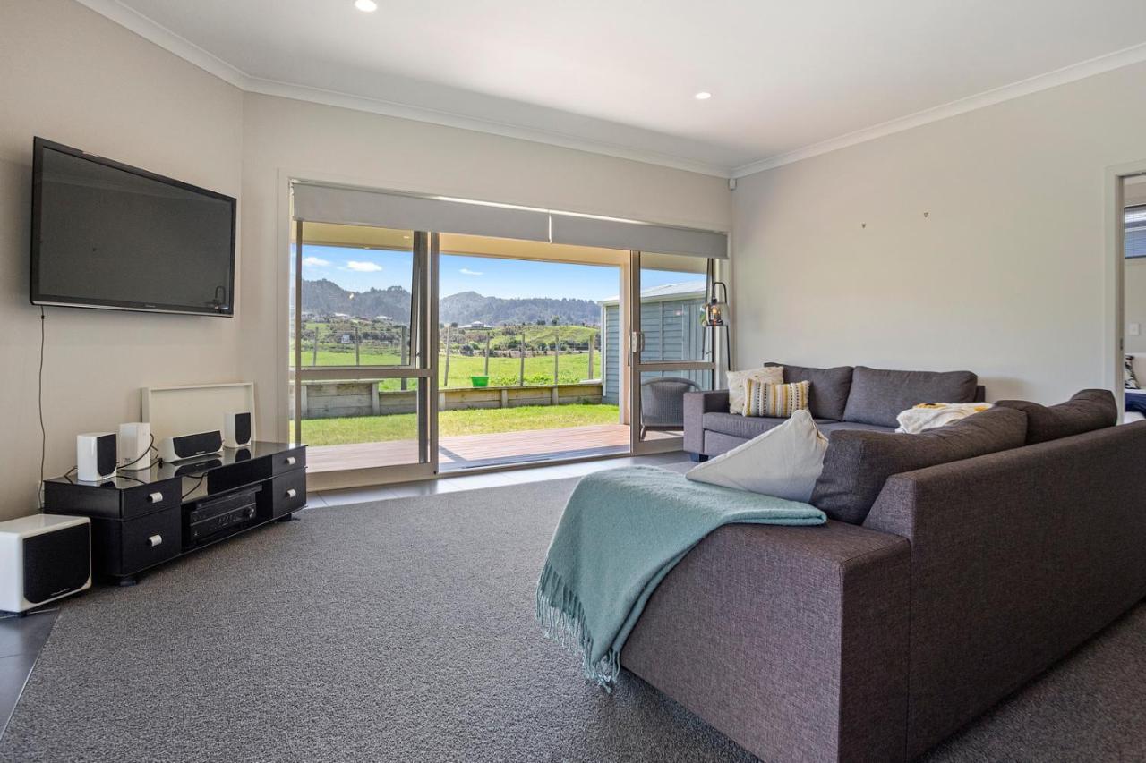 Sky Blue Retreat - Waihi Beach Holiday Home المظهر الخارجي الصورة