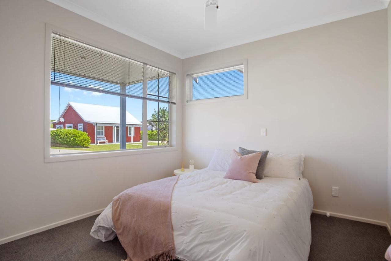 Sky Blue Retreat - Waihi Beach Holiday Home المظهر الخارجي الصورة